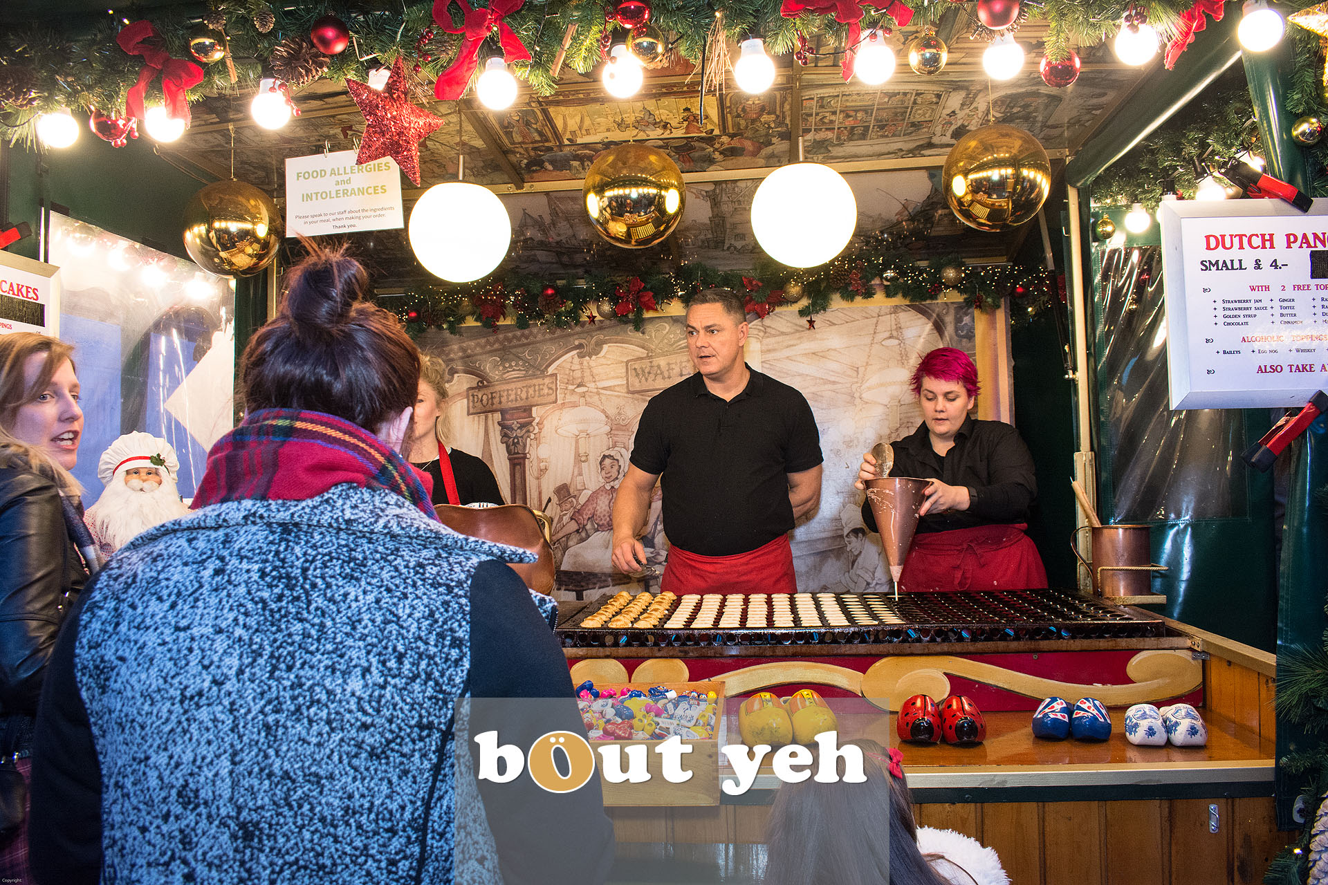 Dutch traders at Belfast Continental Christmas Market in Belfast - bout yeh photographers Belfast photo 3269.