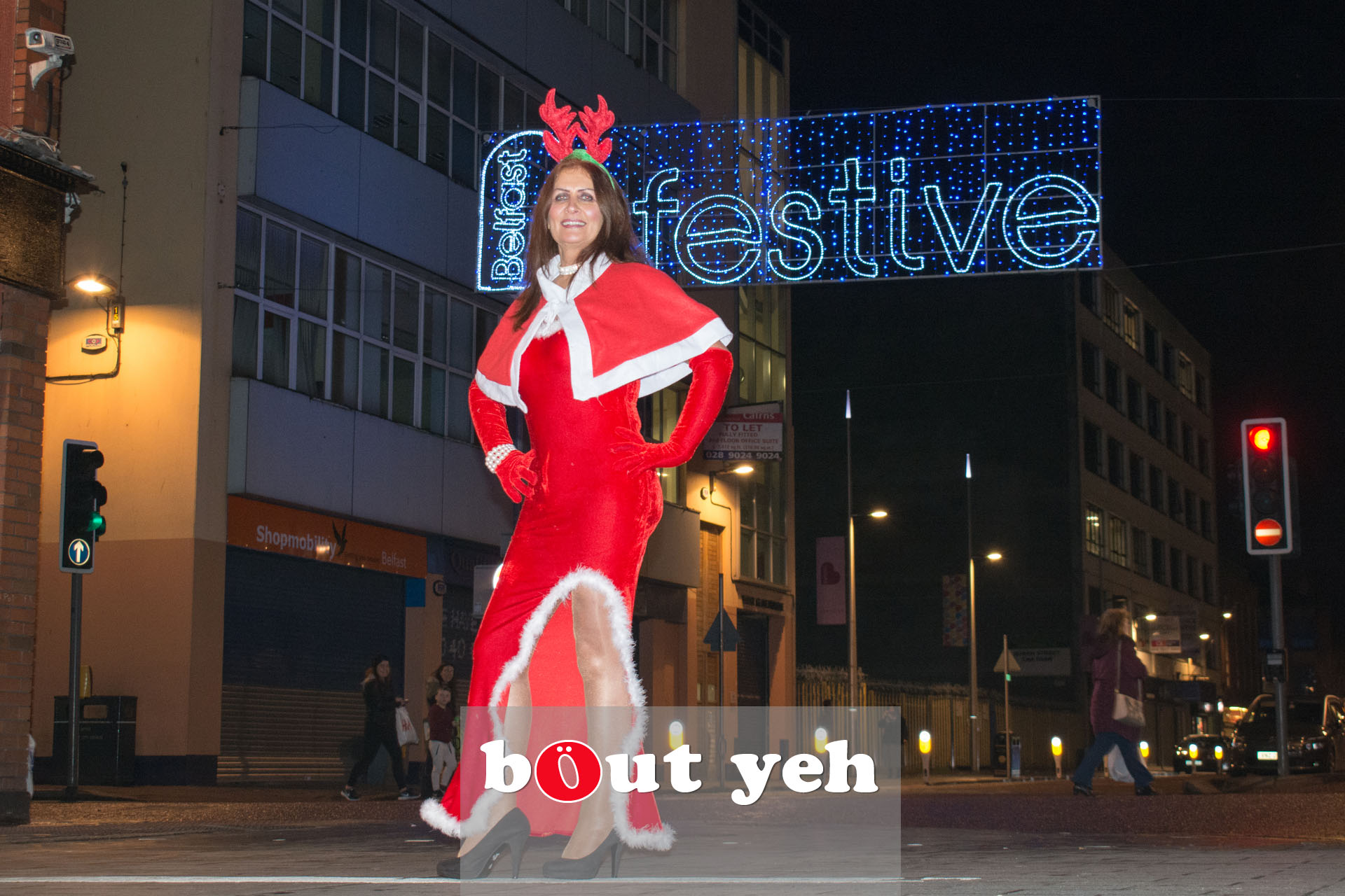 Woman wearing Christmas outfit in Belfast - bout yeh photographers Belfast photo 3374. 