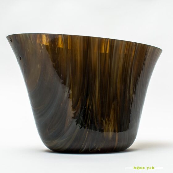 Bullseye eclipse bowl. streaky woodland brown, ivory and black photo 1682