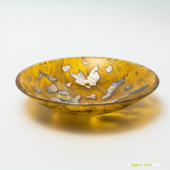 Spherical bullseye amber glass bowl with infused silver flakes - photo 1623