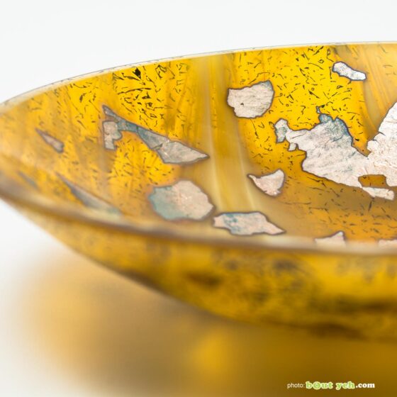 Spherical bullseye amber glass bowl with infused silver flakes - photo 1625