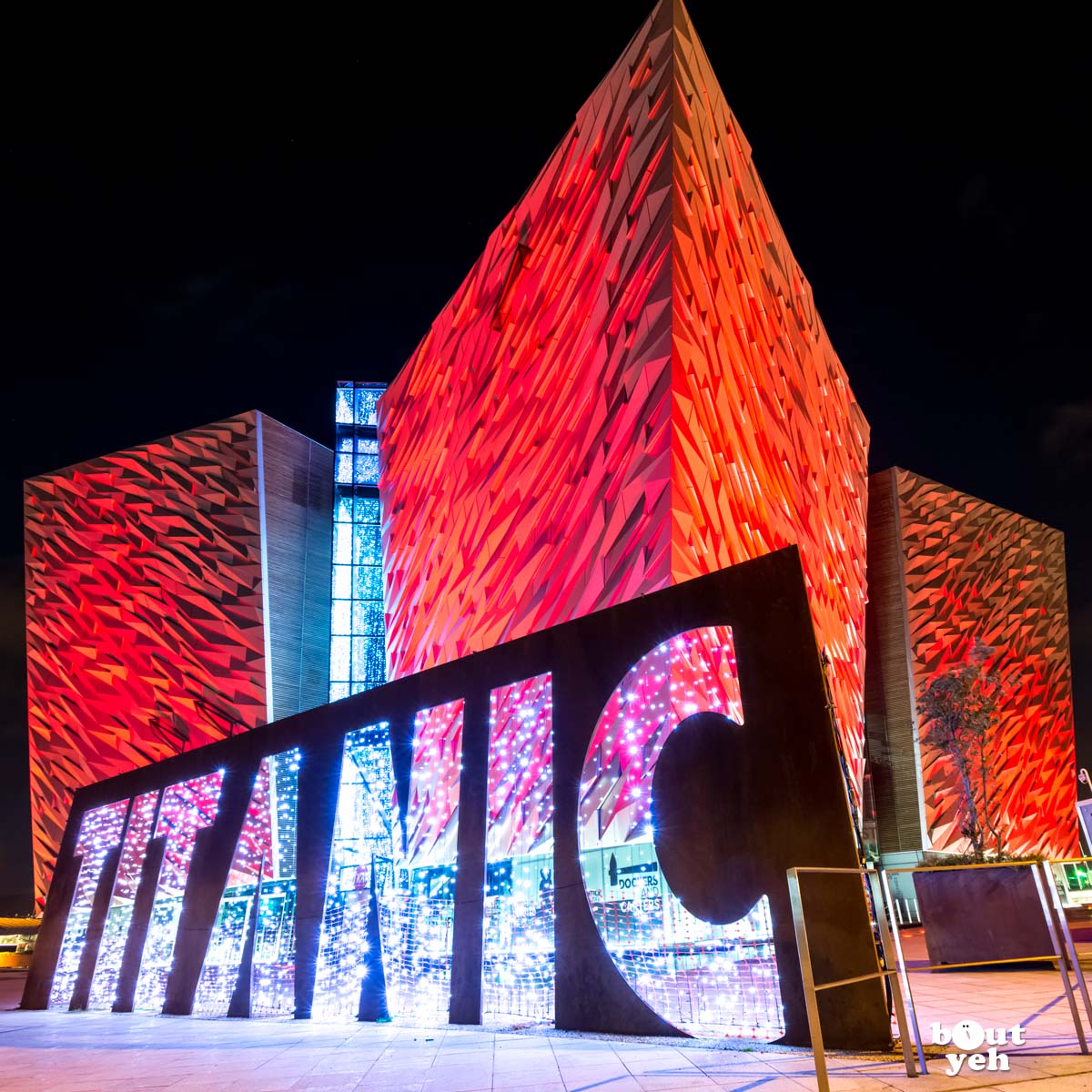 Photograph of Titanic Belfast at night by Bout Yeh photographers Belfast, Northern Ireland - photo 2742
